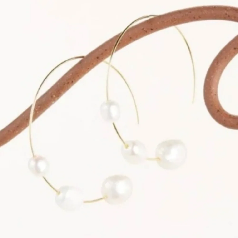 Cult Gaia Natural Irregular Shape Nubia Earring Freshwater Pearl Gold Hoop